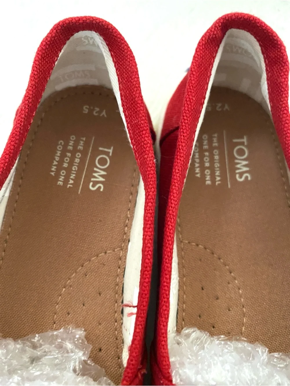 Toms Kids Red Canvas Slip-On Moccasins Size 2.5 Youth Classic New